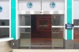 全国首创超薄壁挂式排队机 引领智慧服务新风尚